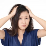 イライラしている女性