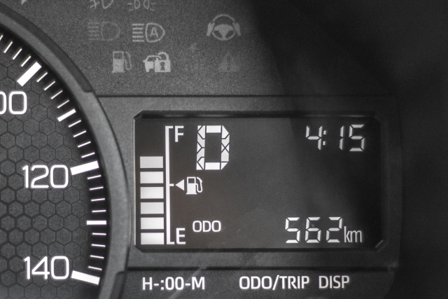 車の燃料計の表示